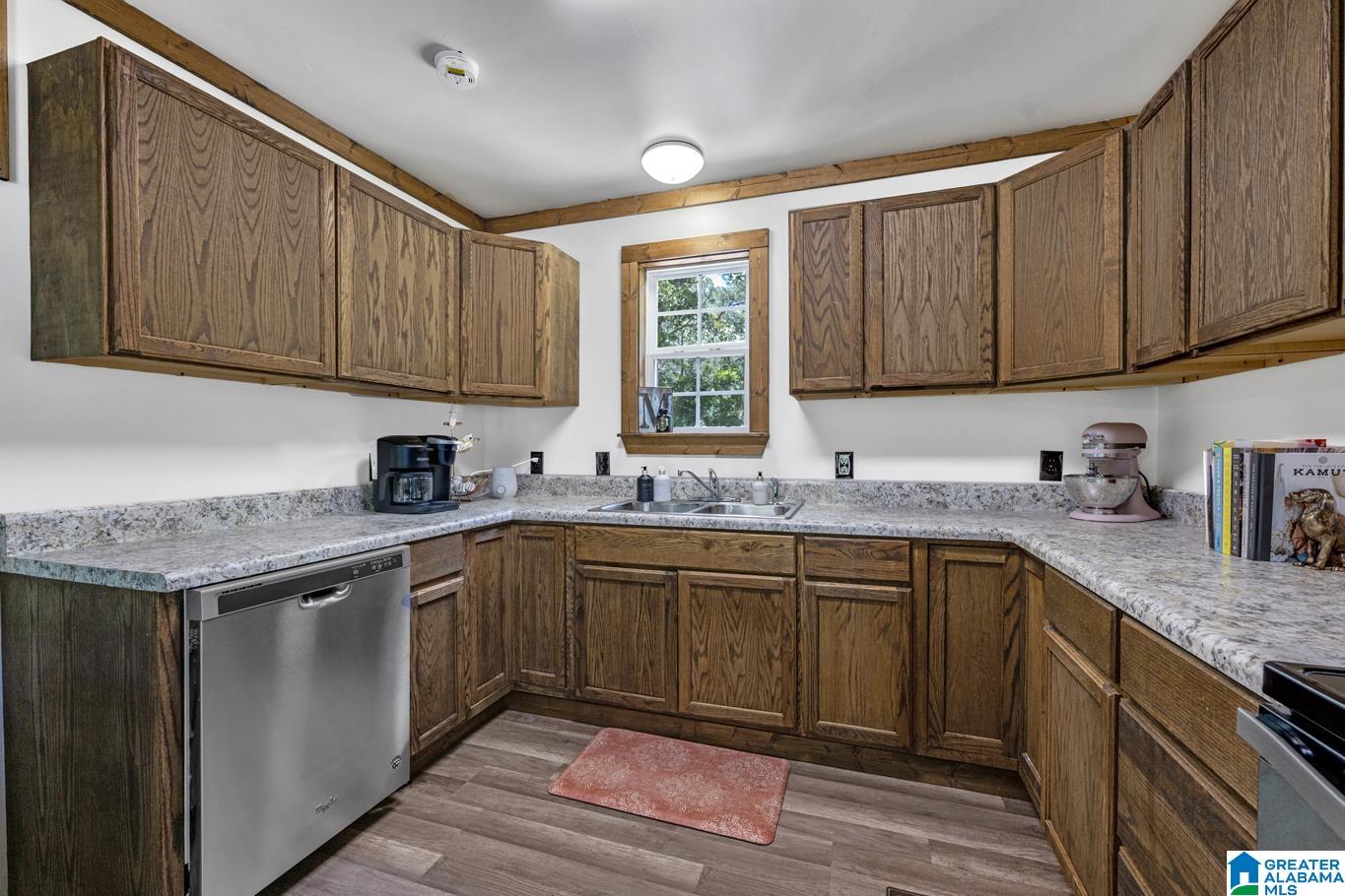 910 Smelley Road Talladega, AL 35160 - Photo 5 of 30