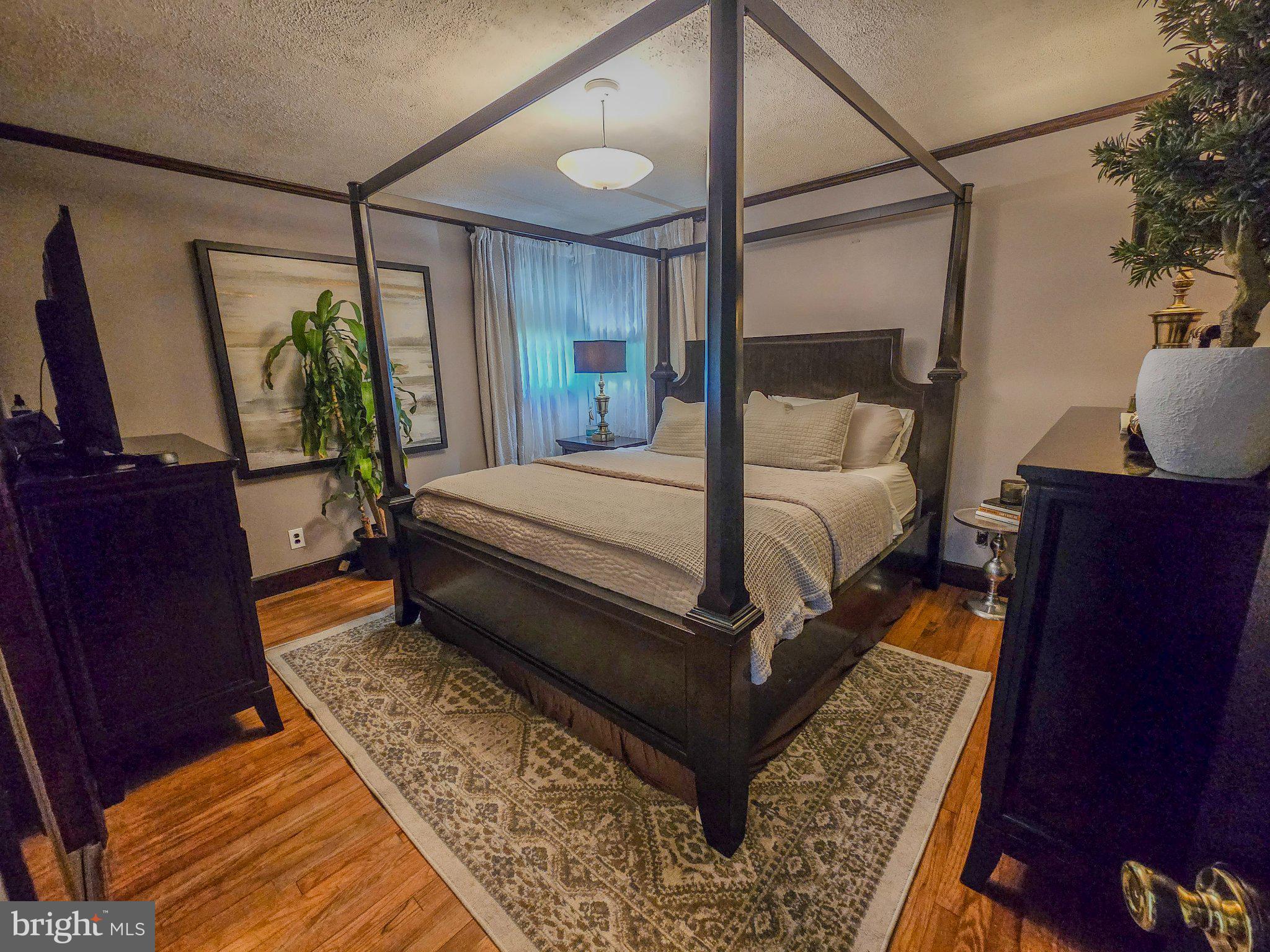 33 Delwood Road Cherry Hill, NJ 08002 - Photo 16 of 27 Elegant four-poster bedroom retreat.