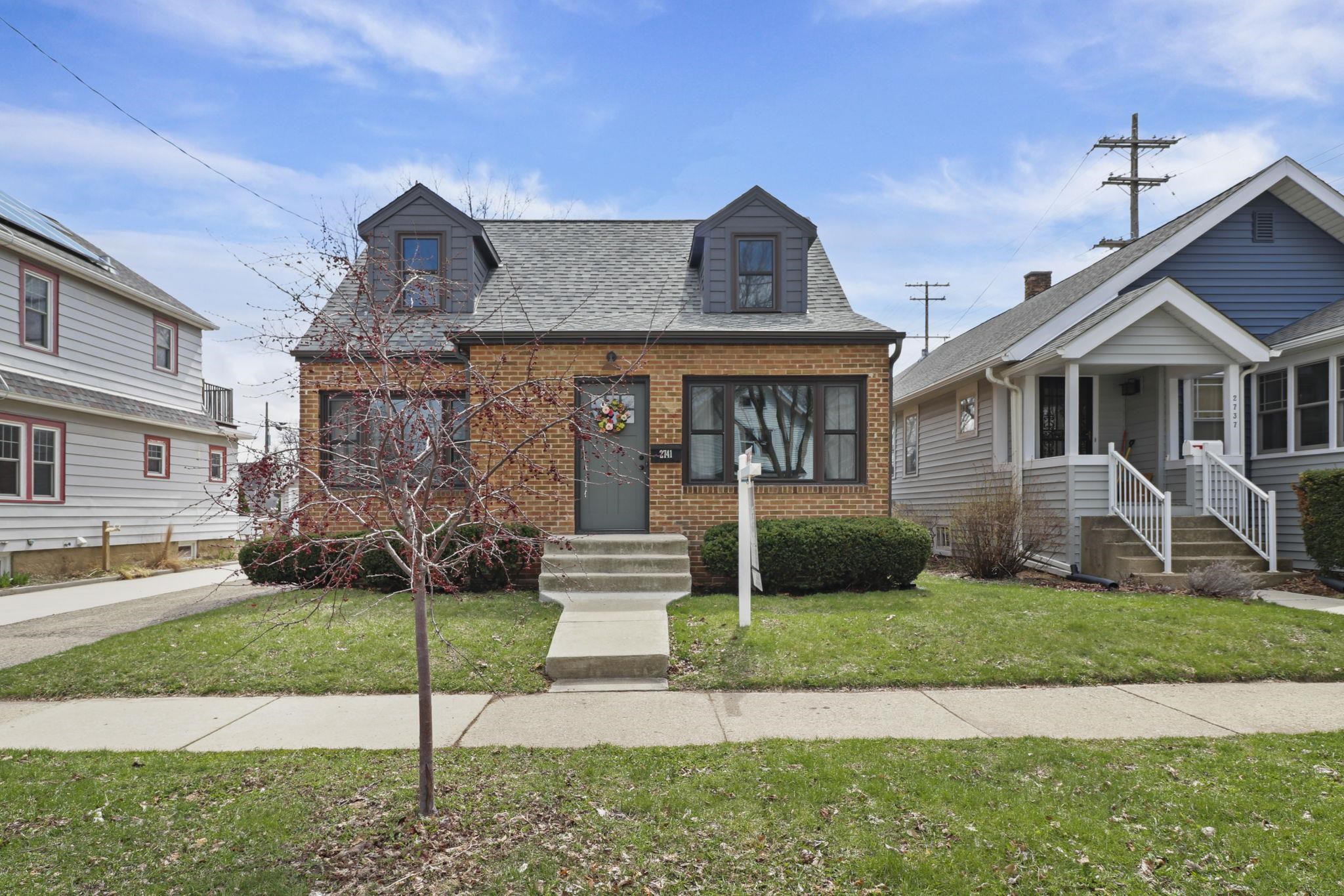 2741 Milwaukee Street Madison, WI 53704 - Photo 31 of 35