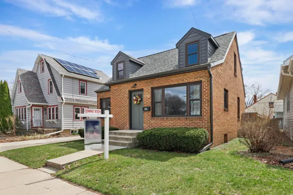 $565,000 | 2741 Milwaukee Street, Madison, WI 53704