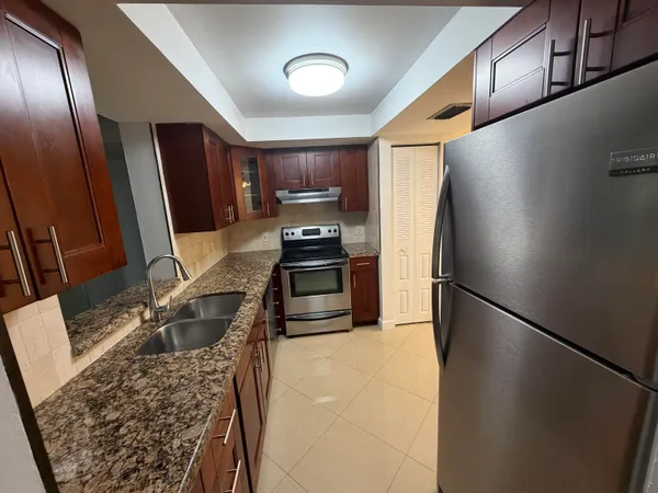 $1,950 | 7380 Northwest 18th Street, Unit 204, Margate, FL 33063