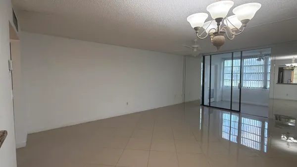 $1,950 | 7380 Northwest 18th Street, Unit 204, Margate, FL 33063