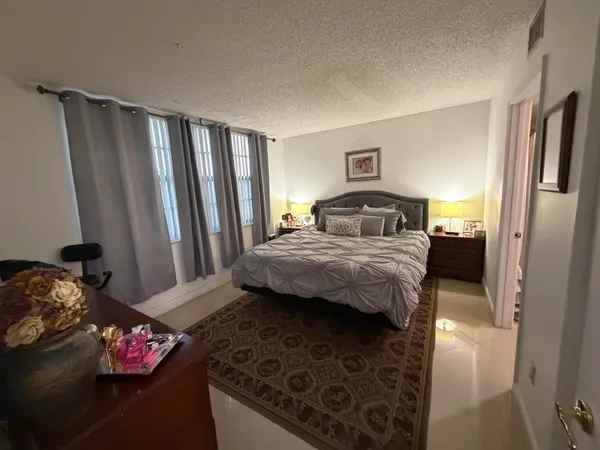 $1,950 | 7380 Northwest 18th Street, Unit 204, Margate, FL 33063