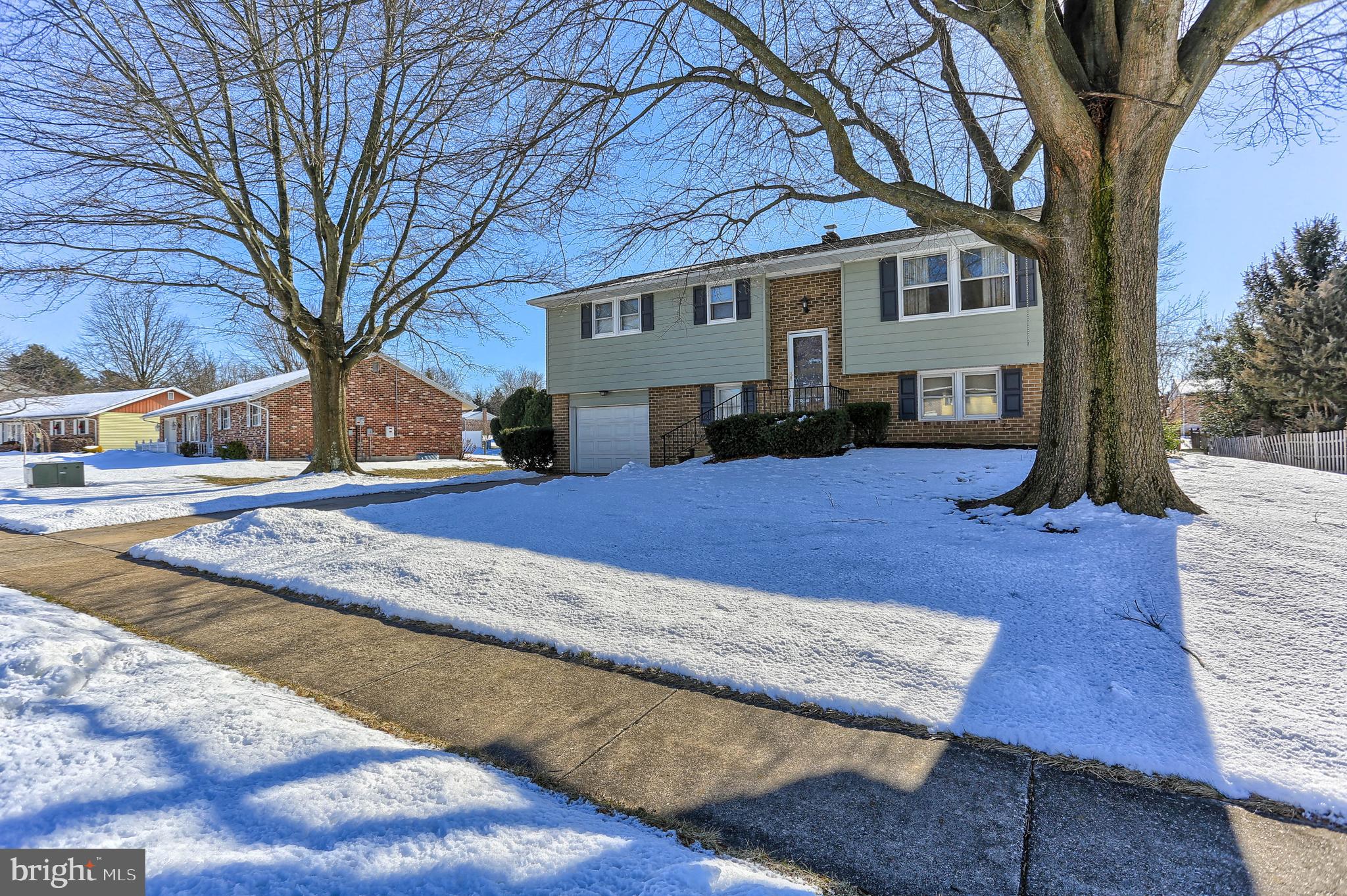 2230 Chestnut Road York, PA 17408 - Photo 2 of 38