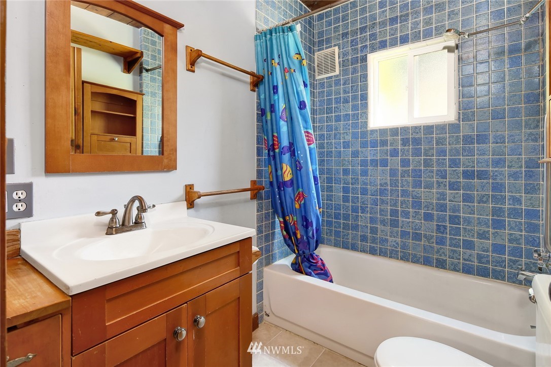 5049 Anderson Road Blaine, WA 98230 - Photo 12 of 25 Gallery Image 12