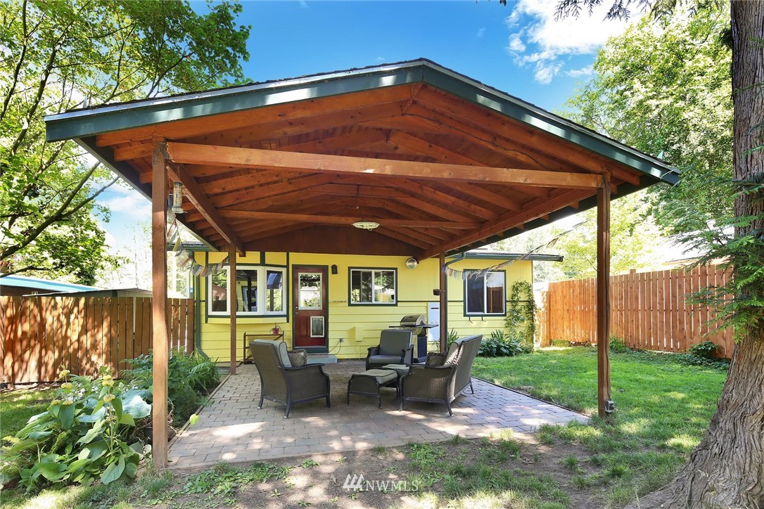 5049 Anderson Road Blaine, WA 98230 - Photo 15 of 25 Gallery Image 15