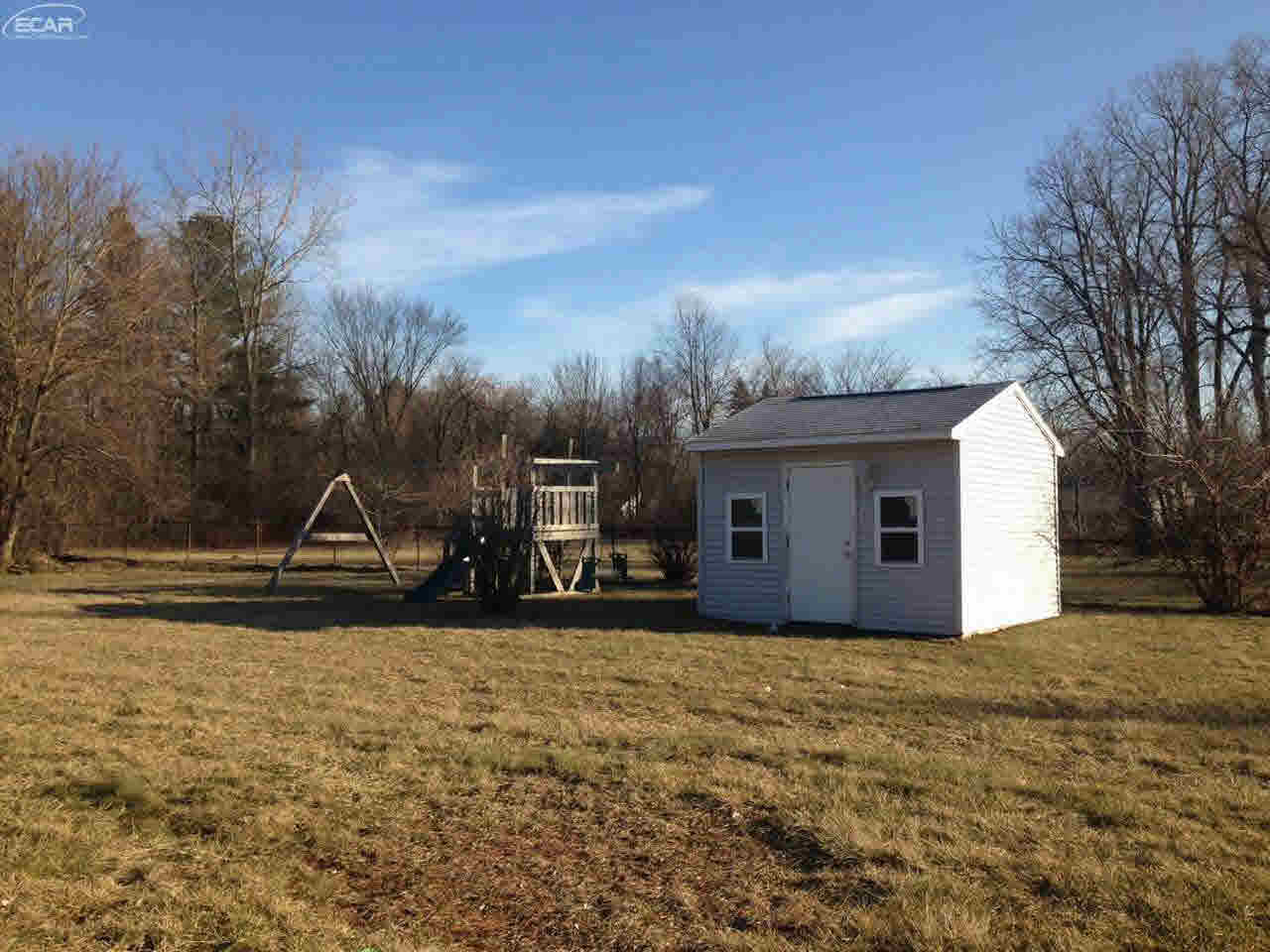 3062 North Linden Road Flint, MI 48504 - Photo 15 of 17 21265119-14.JPG