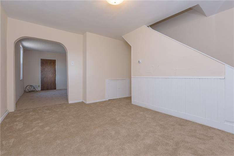 127 Frazier Avenue McKees Rocks, PA 15136 - Photo 3 of 22 Dining Room