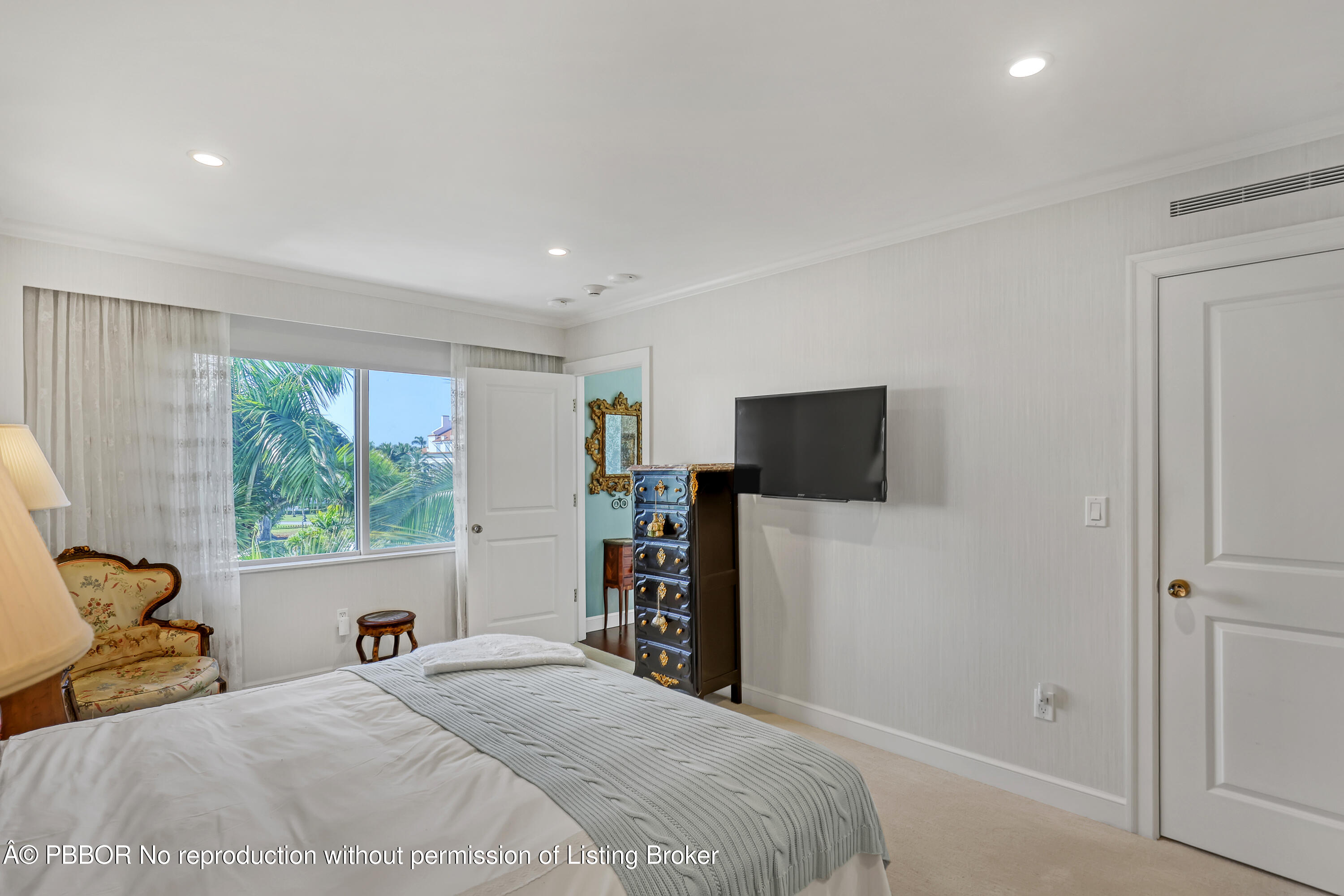44 Cocoanut Row, Unit 302B Palm Beach, FL 33480 - Photo 16 of 25 Bedroom