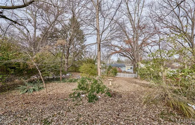 $218,000 | 917 Hawthorn Avenue, St. Charles, MO 63301