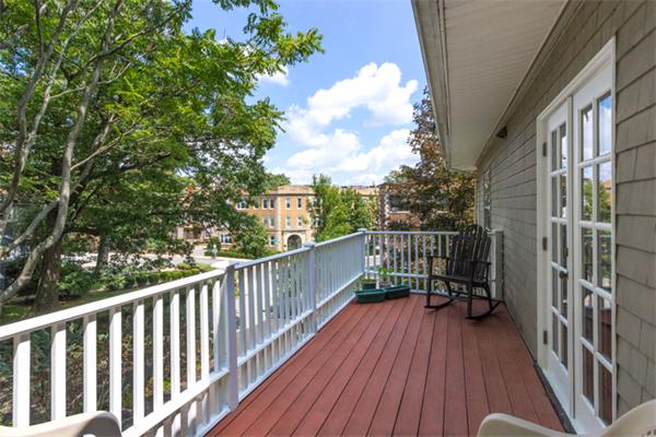 126 Kilsyth Road, Unit 4 Boston, MA 02135 - Photo 4 of 24