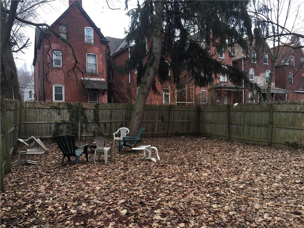 5526 Howe Street Pittsburgh, PA 15232 - Photo 18 of 25 Gallery Image 18