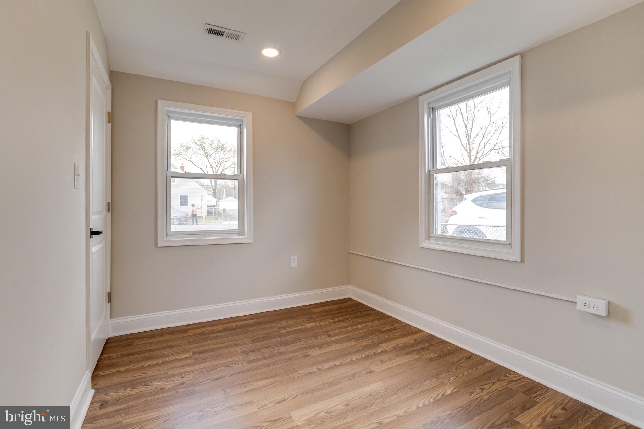 3513 Sollers Point Road Dundalk, MD 21222 - Photo 21 of 55