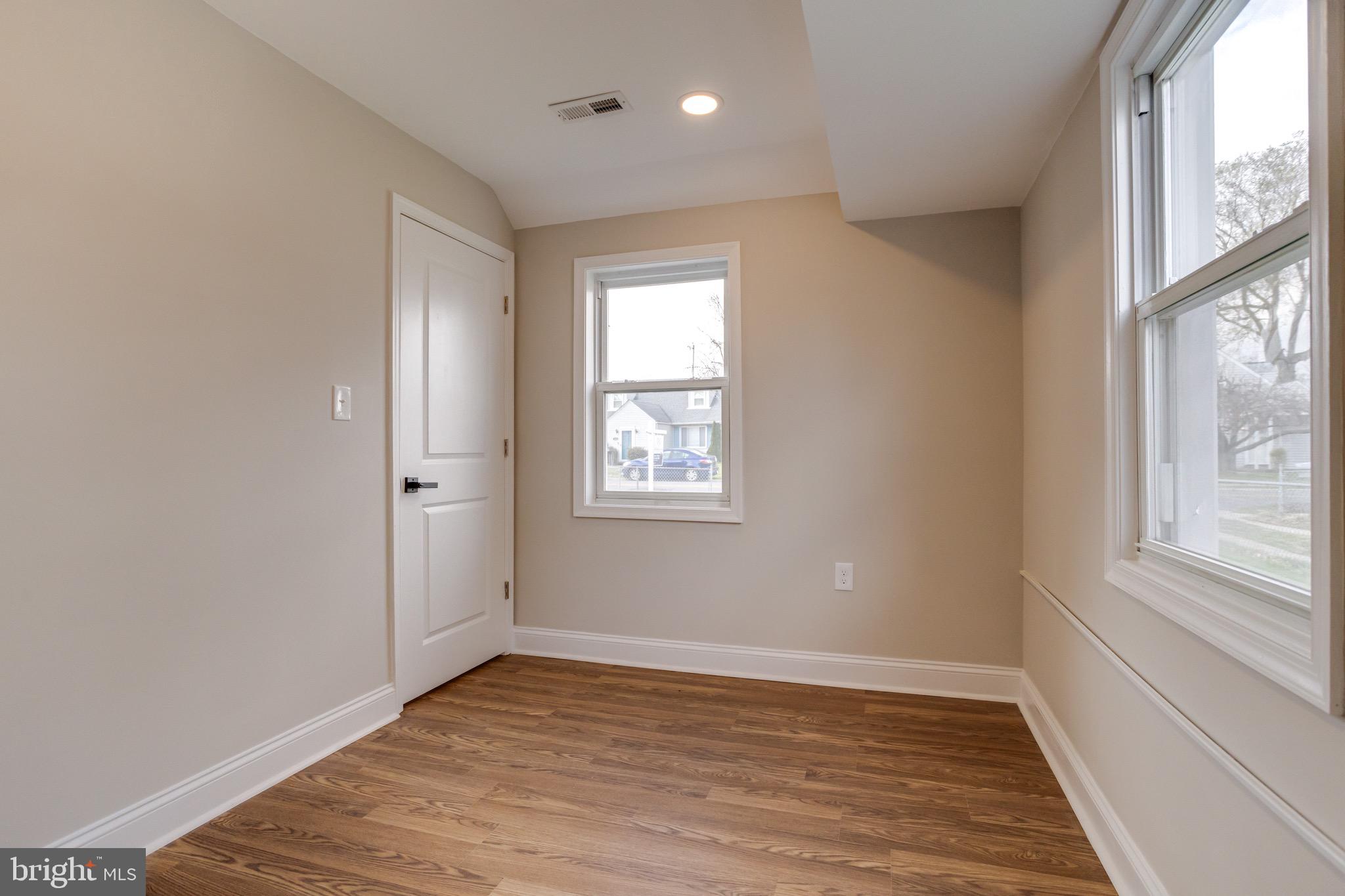 3513 Sollers Point Road Dundalk, MD 21222 - Photo 22 of 55