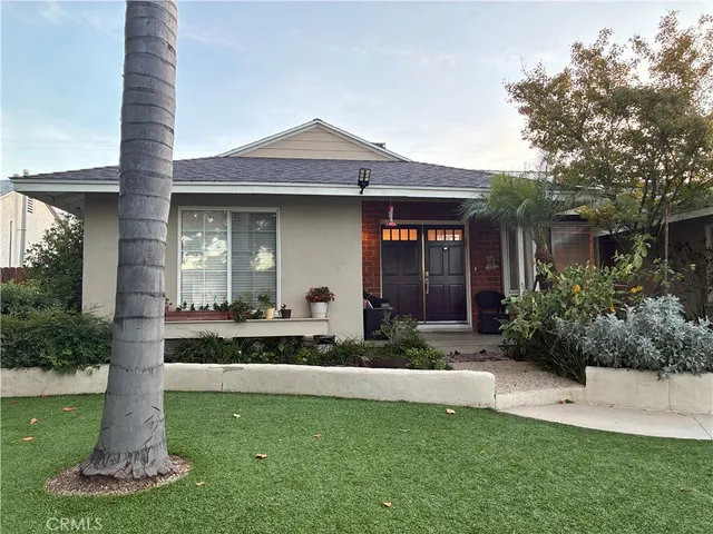 $1,300,000 | 19046 Friar Street, Tarzana, CA 91335