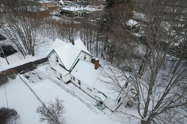 $400,000 | 3 Webster Street, Plymouth, NH 03264