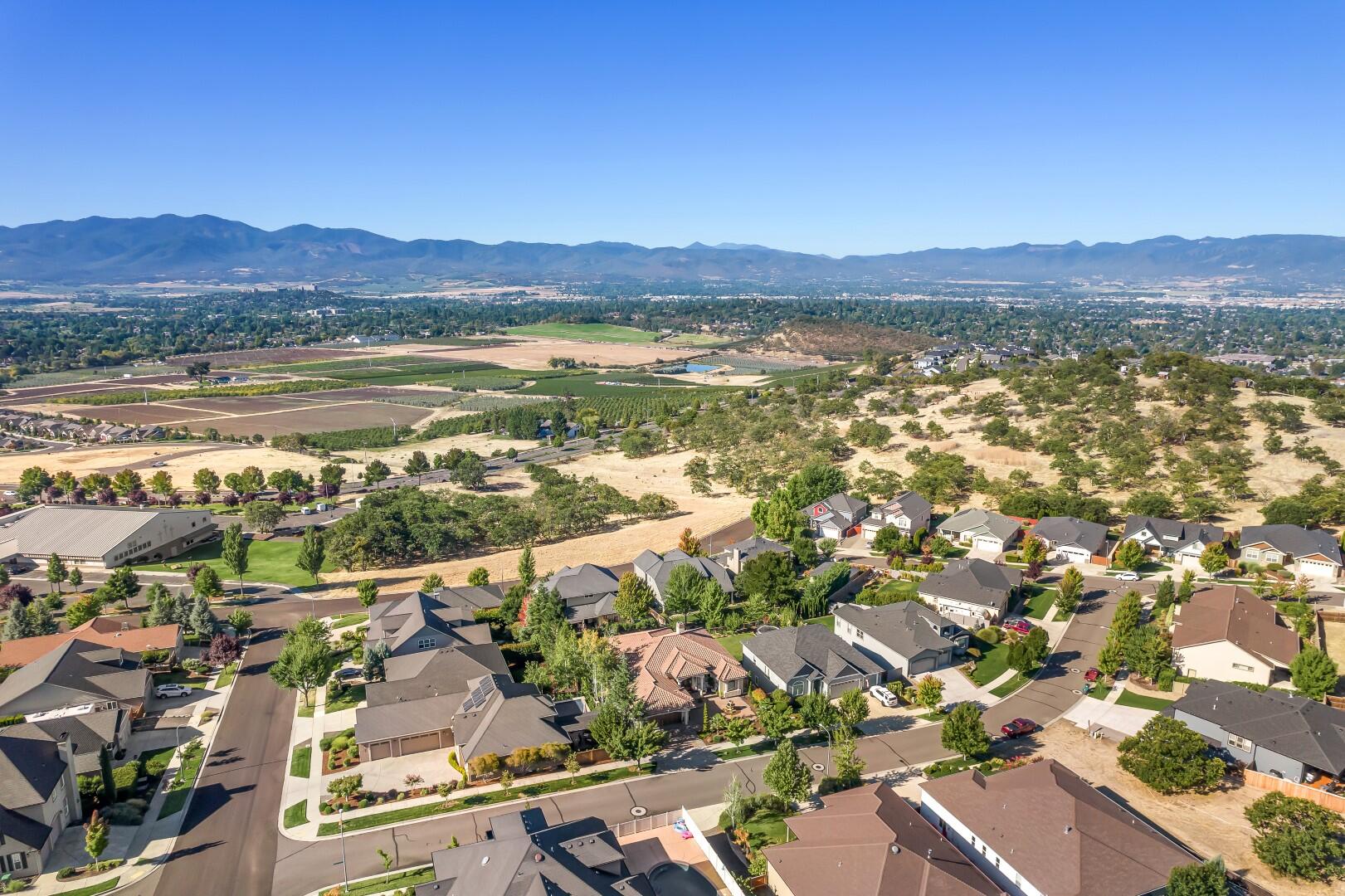 4270 Evening Ridge Terrace Medford, OR 97504 - Photo 80 of 89 DJI_0701