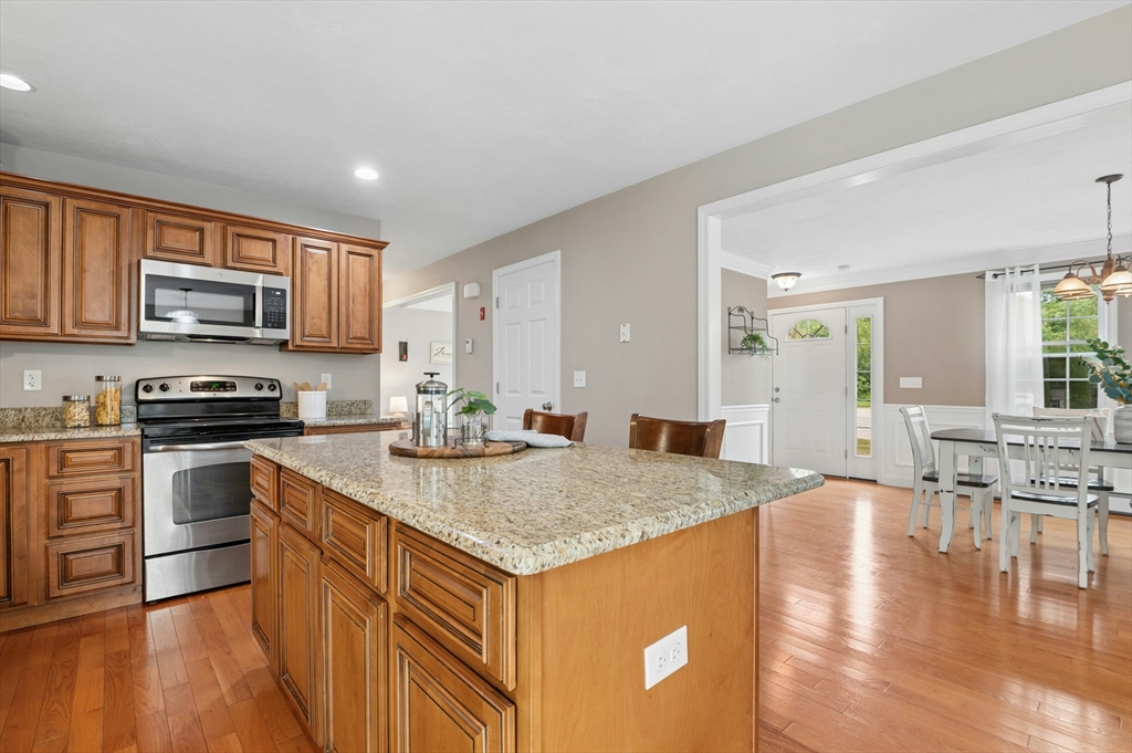 15 Patriot Lane Rutland, MA 01543 - Photo 11 of 41