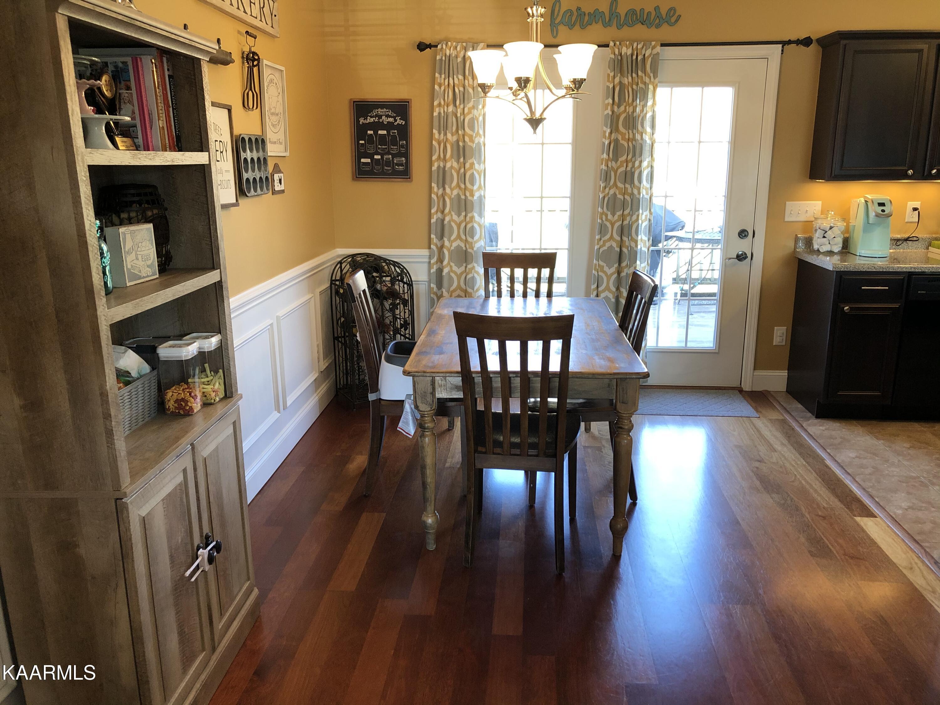 2109 Wesley Ridge Lane Knoxville, TN 37921 - Photo 6 of 15 5CA6AFAB-A3B8-45A7-AE5D-8477994D3AF1