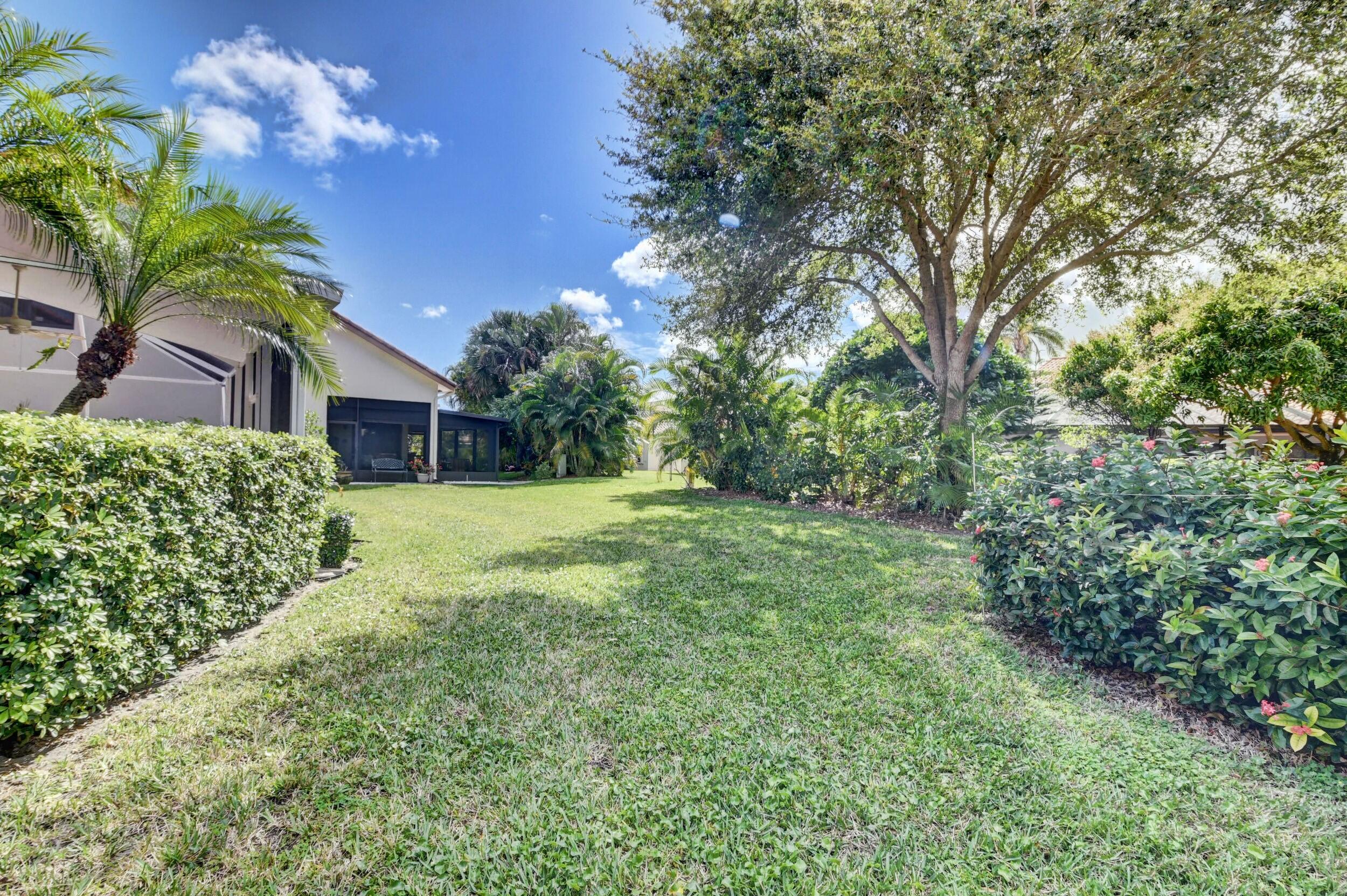 23467 Water Circle Boca Raton, FL 33486 - Photo 23 of 27 Outdoor Garden