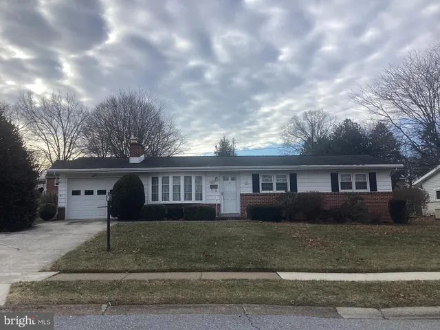 $275,000 | 4605 Surrey Road, Harrisburg, PA 17109