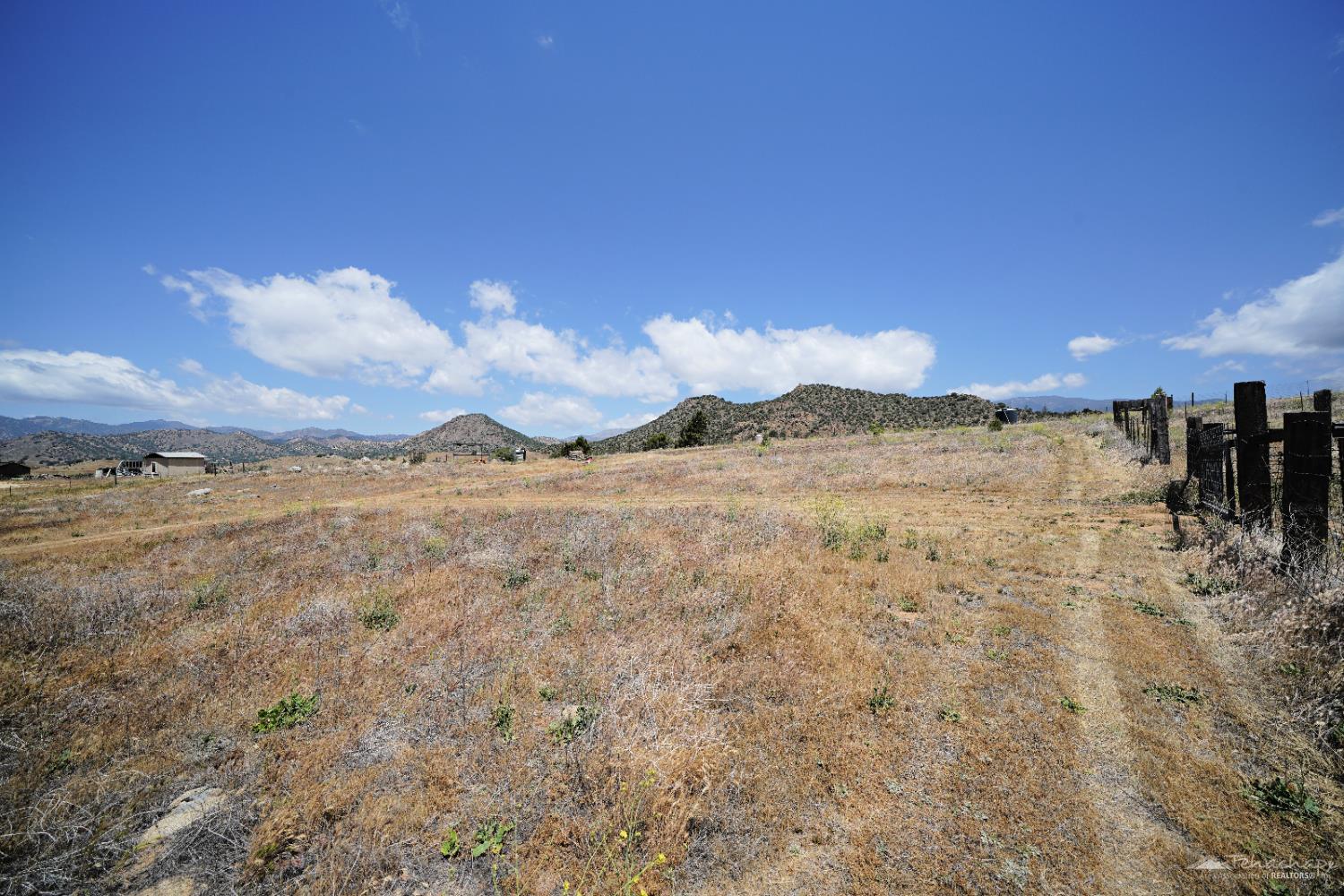 13557 Oak Valley Road Caliente, CA 93518 - Photo 28 of 49 Gallery Image 28
