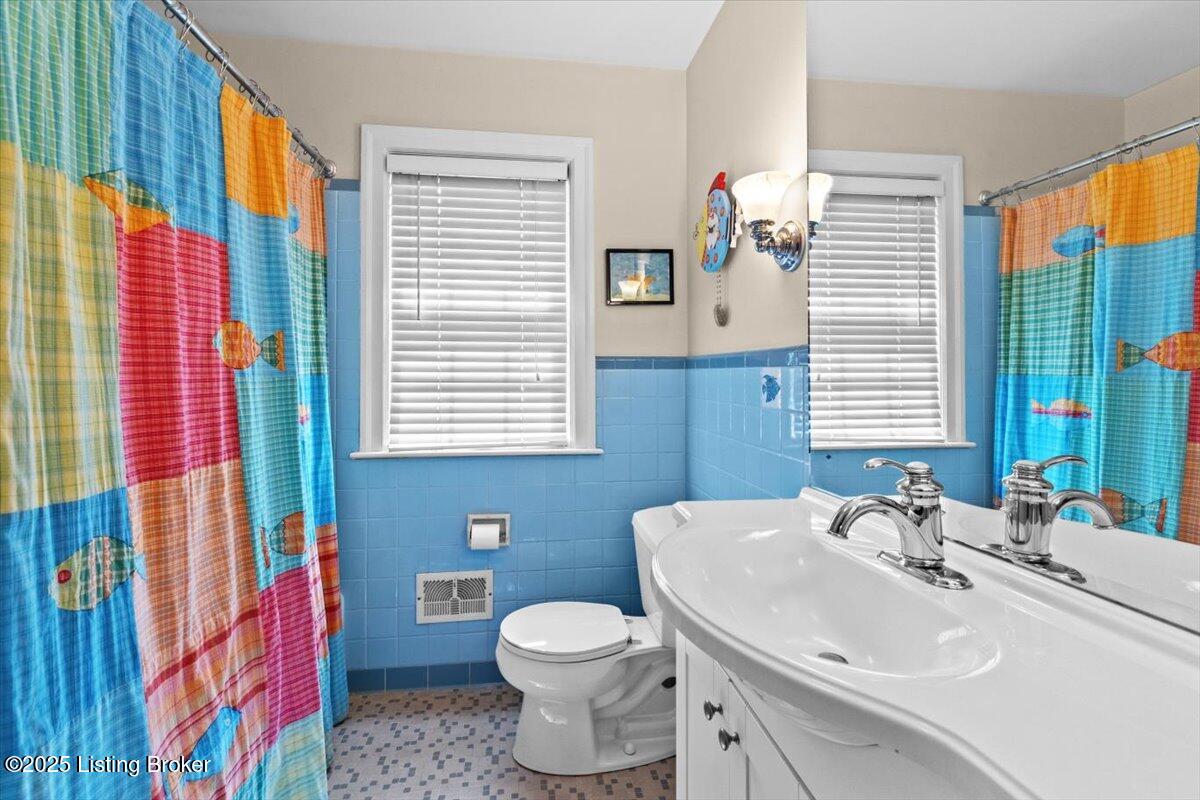 5612 Apache Road Louisville, KY 40207 - Photo 38 of 55 38-5612 Apache Rd-38