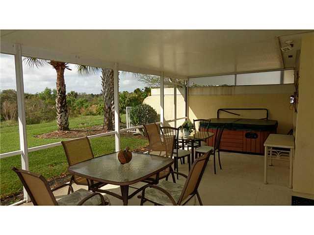 9021 Southeast Eldorado Way Hobe Sound, FL 33455 - Photo 2 of 23 Gallery Image 2