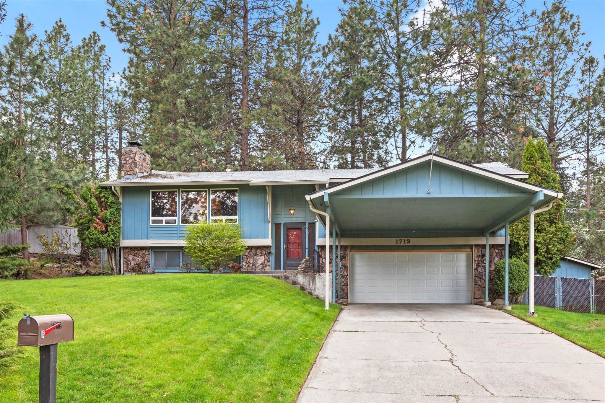 1712 South Wardson Road Spokane, WA 99212 - Photo 1 of 30