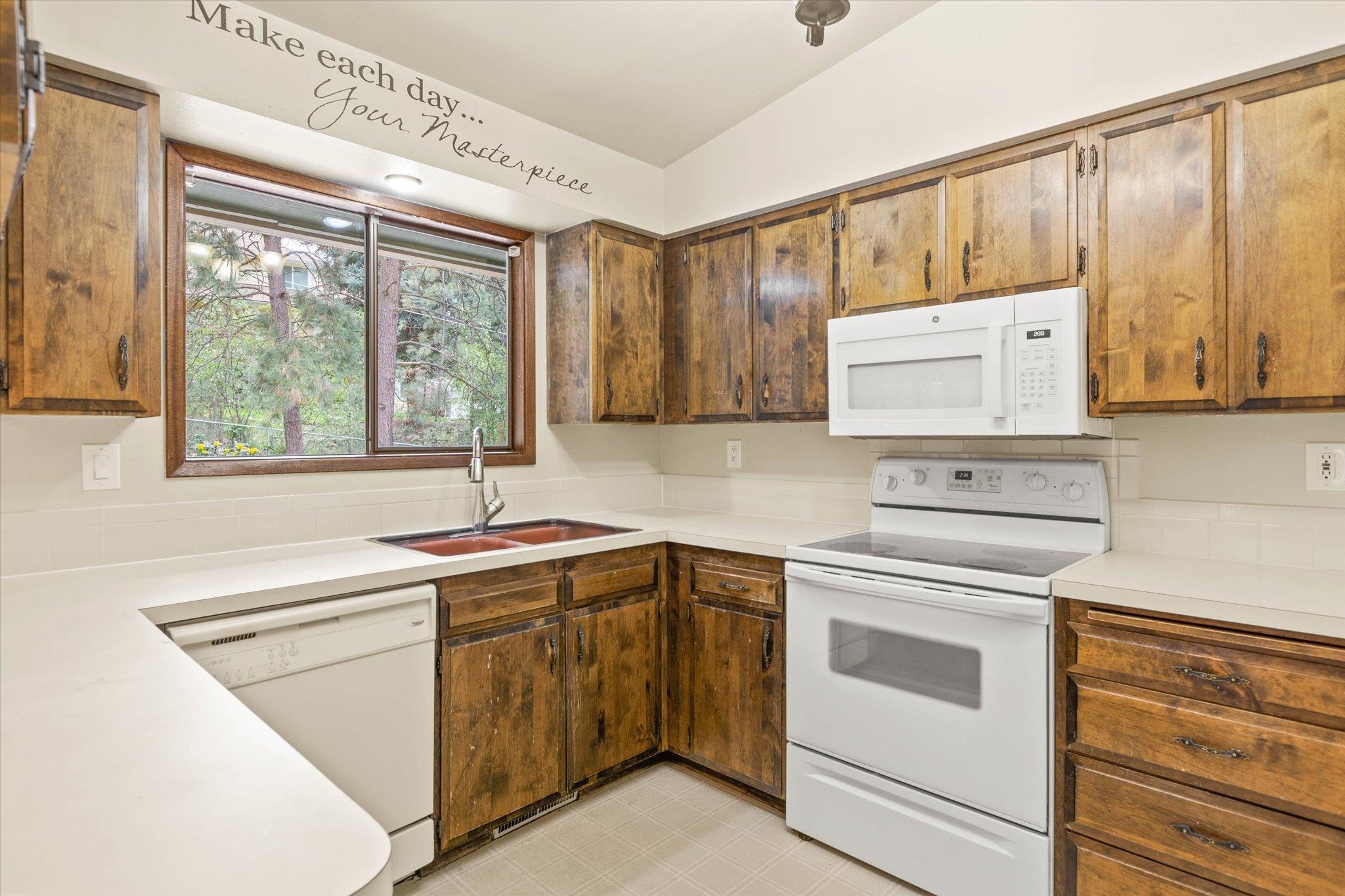 1712 South Wardson Road Spokane, WA 99212 - Photo 11 of 30
