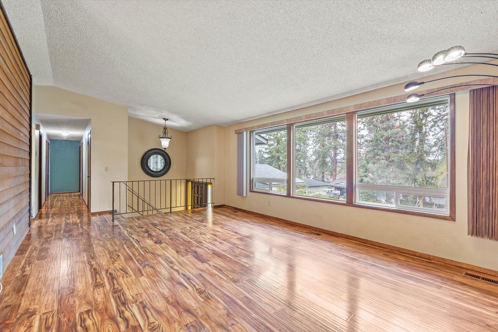 1712 South Wardson Road Spokane, WA 99212 - Photo 5 of 30