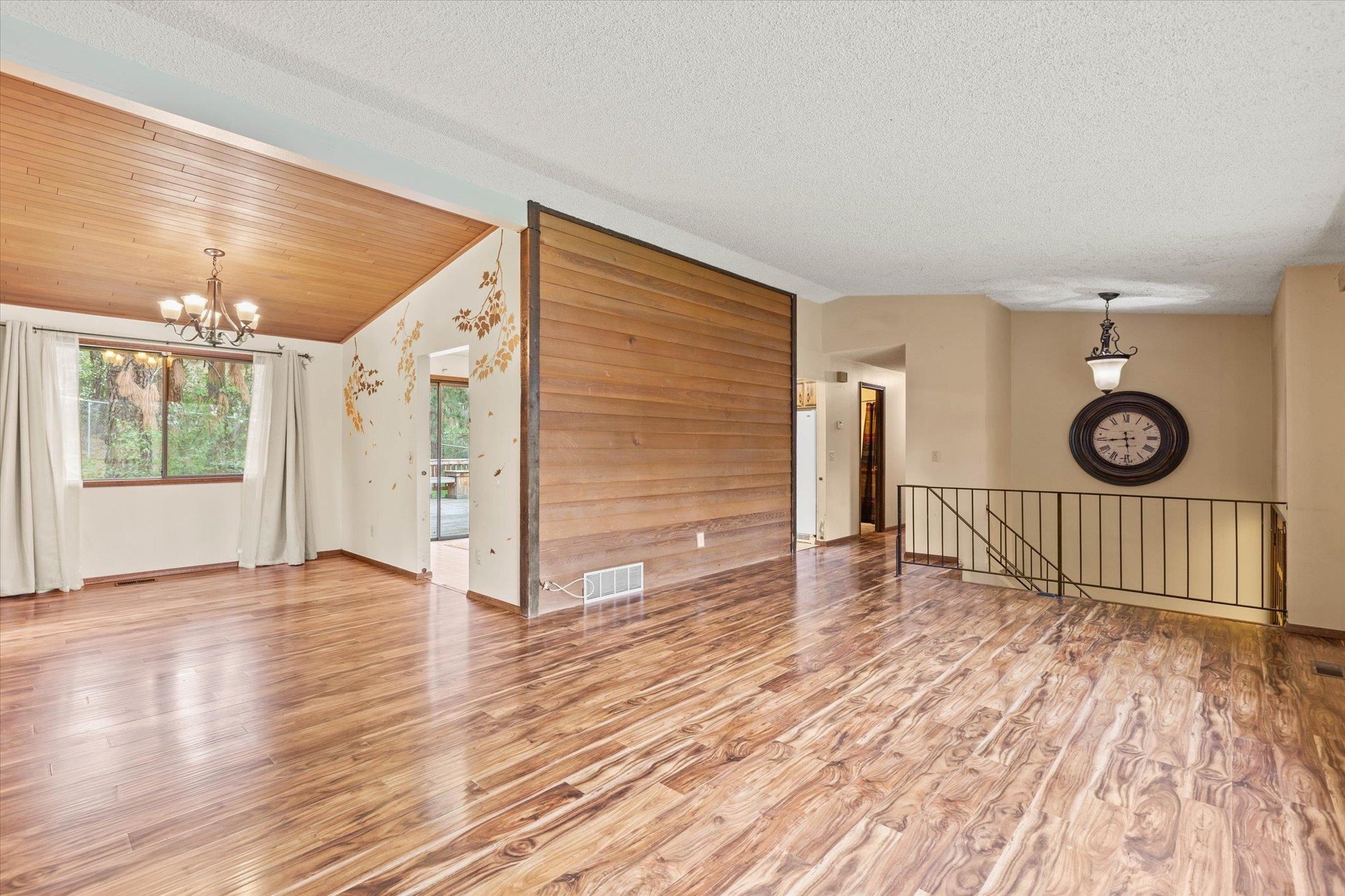 1712 South Wardson Road Spokane, WA 99212 - Photo 6 of 30