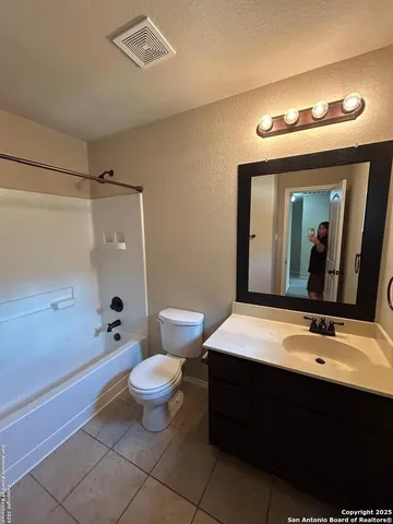 $1,485 | 305 Rosalie Drive, New Braunfels, TX 78130