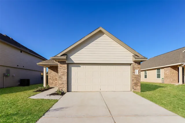 $1,640 | 312 Pronghorn Drive, Huntsville, TX 77320