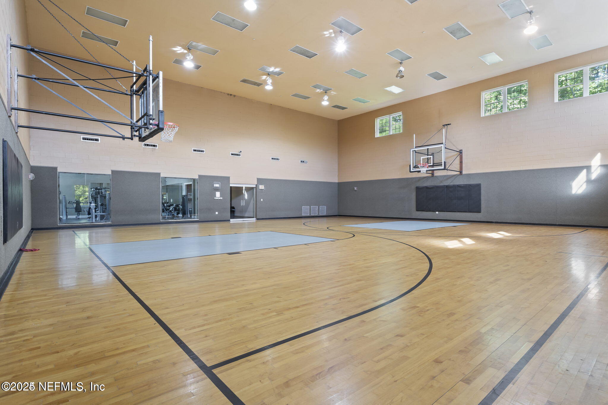 8550 Touchton Road, Unit 217 Jacksonville, FL 32216 - Photo 33 of 34 basketball court