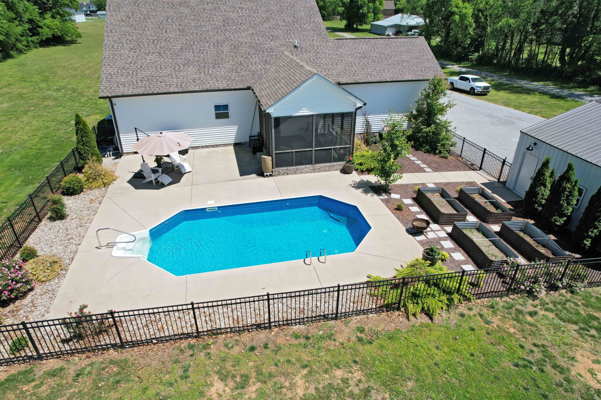 5142 Cross Plains Road White House, TN 37188 - Photo 2 of 53