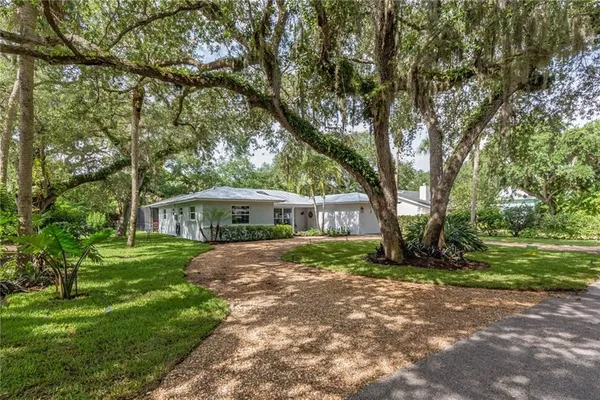 $12,000 | 326 Date Palm Road, Vero Beach, FL 32963