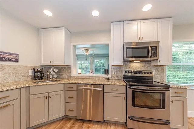 $10,000 | 326 Date Palm Road, Vero Beach, FL 32963