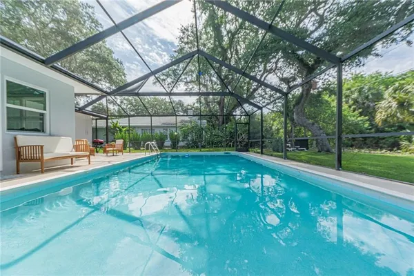 $12,000 | 326 Date Palm Road, Vero Beach, FL 32963