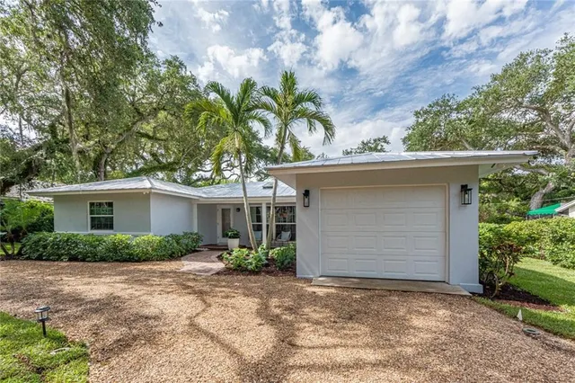 $10,000 | 326 Date Palm Road, Vero Beach, FL 32963