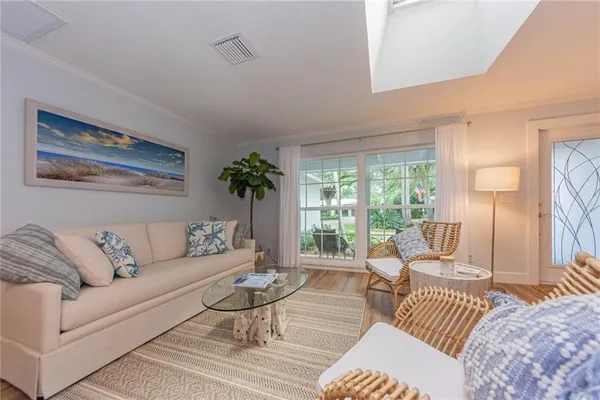 $12,000 | 326 Date Palm Road, Vero Beach, FL 32963