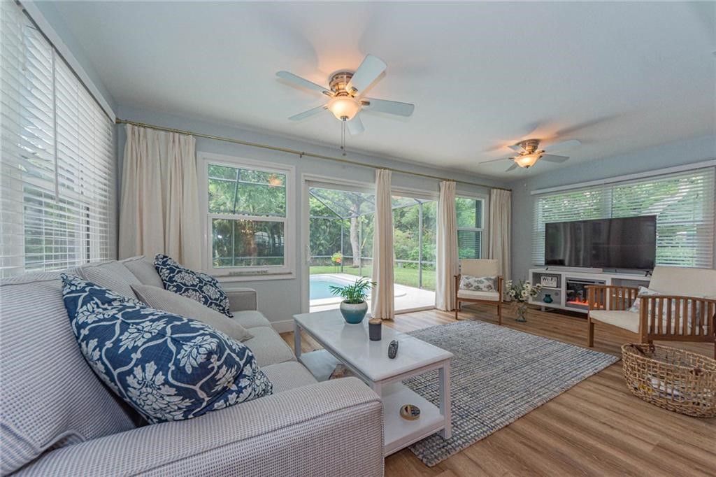 326 Date Palm Road Vero Beach, FL 32963 - Photo 7 of 26