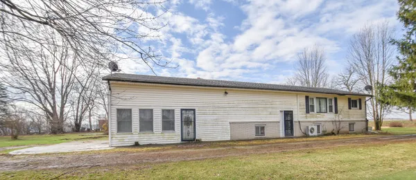 $220,000 | 1023 Burbank Road, Quincy, MI 49082