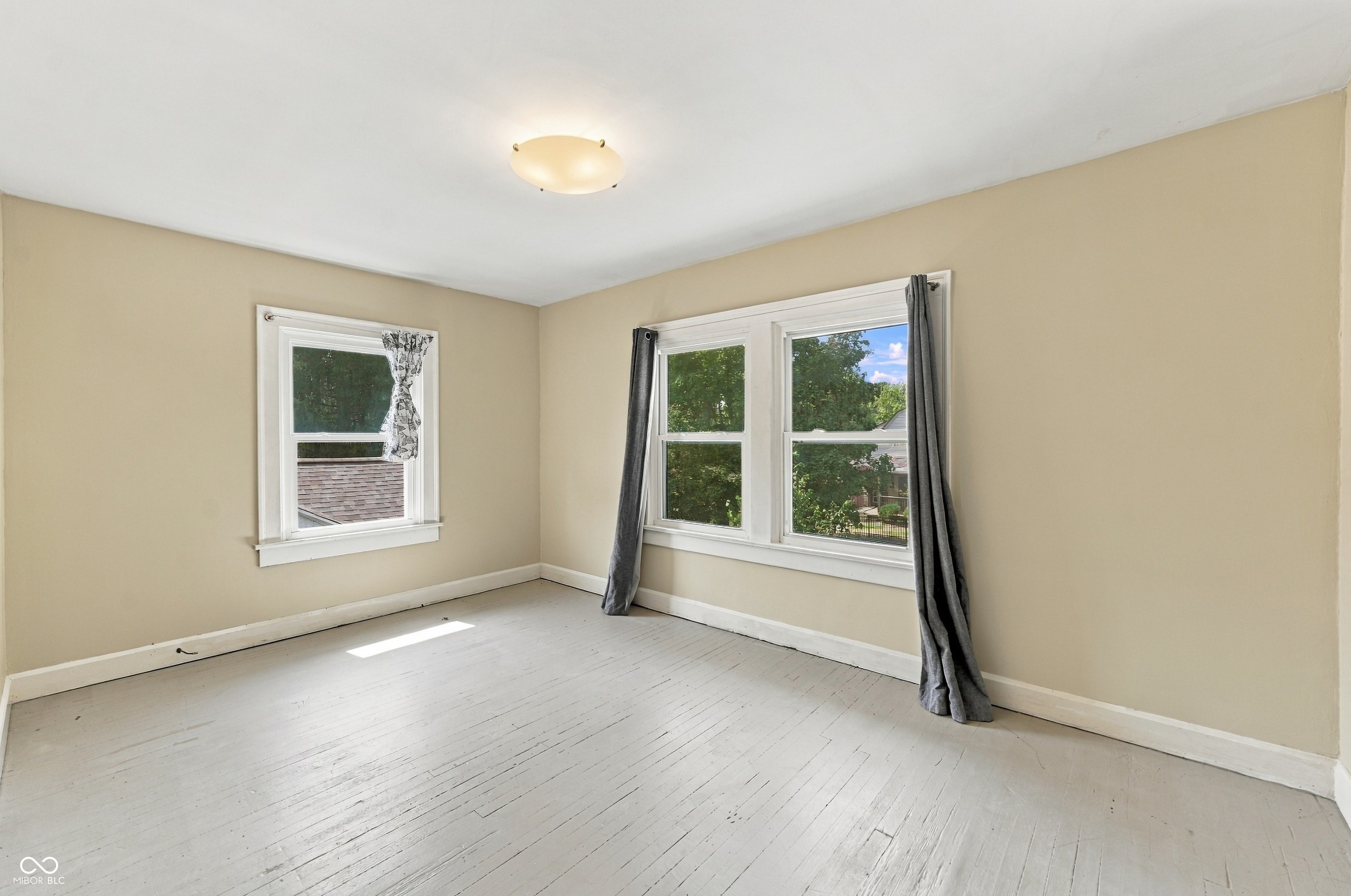 3907 Ruckle Street Indianapolis, IN 46205 - Photo 15 of 46 Gallery Image 15