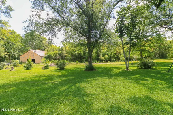 $775,000 | 2548 Furrs Mill Drive Northeast, Wesson, MS 39191