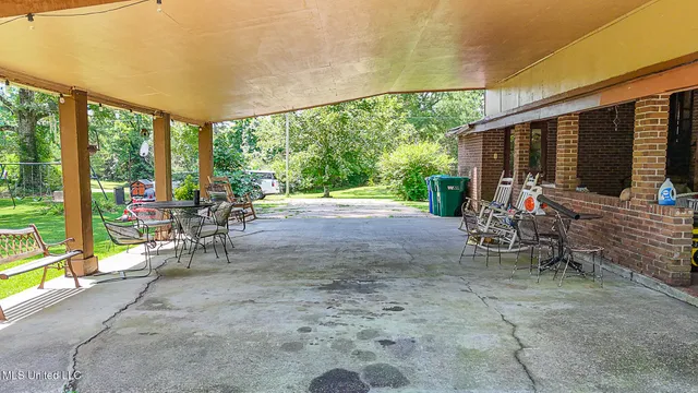 $775,000 | 2548 Furrs Mill Drive Northeast, Wesson, MS 39191