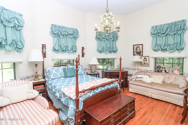 $775,000 | 2548 Furrs Mill Drive Northeast, Wesson, MS 39191