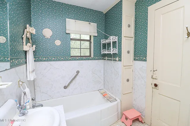 $775,000 | 2548 Furrs Mill Drive Northeast, Wesson, MS 39191