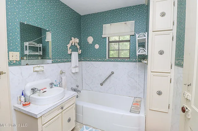 $775,000 | 2548 Furrs Mill Drive Northeast, Wesson, MS 39191