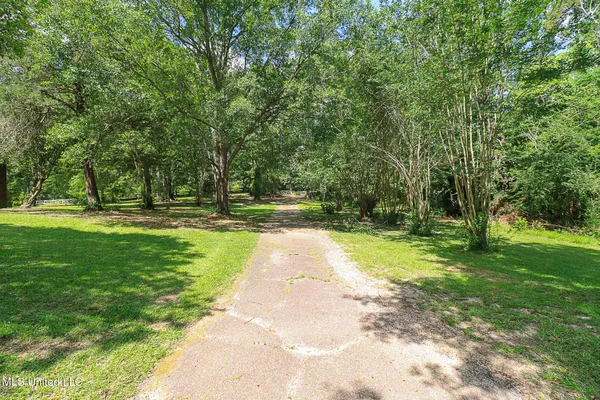$775,000 | 2548 Furrs Mill Drive Northeast, Wesson, MS 39191